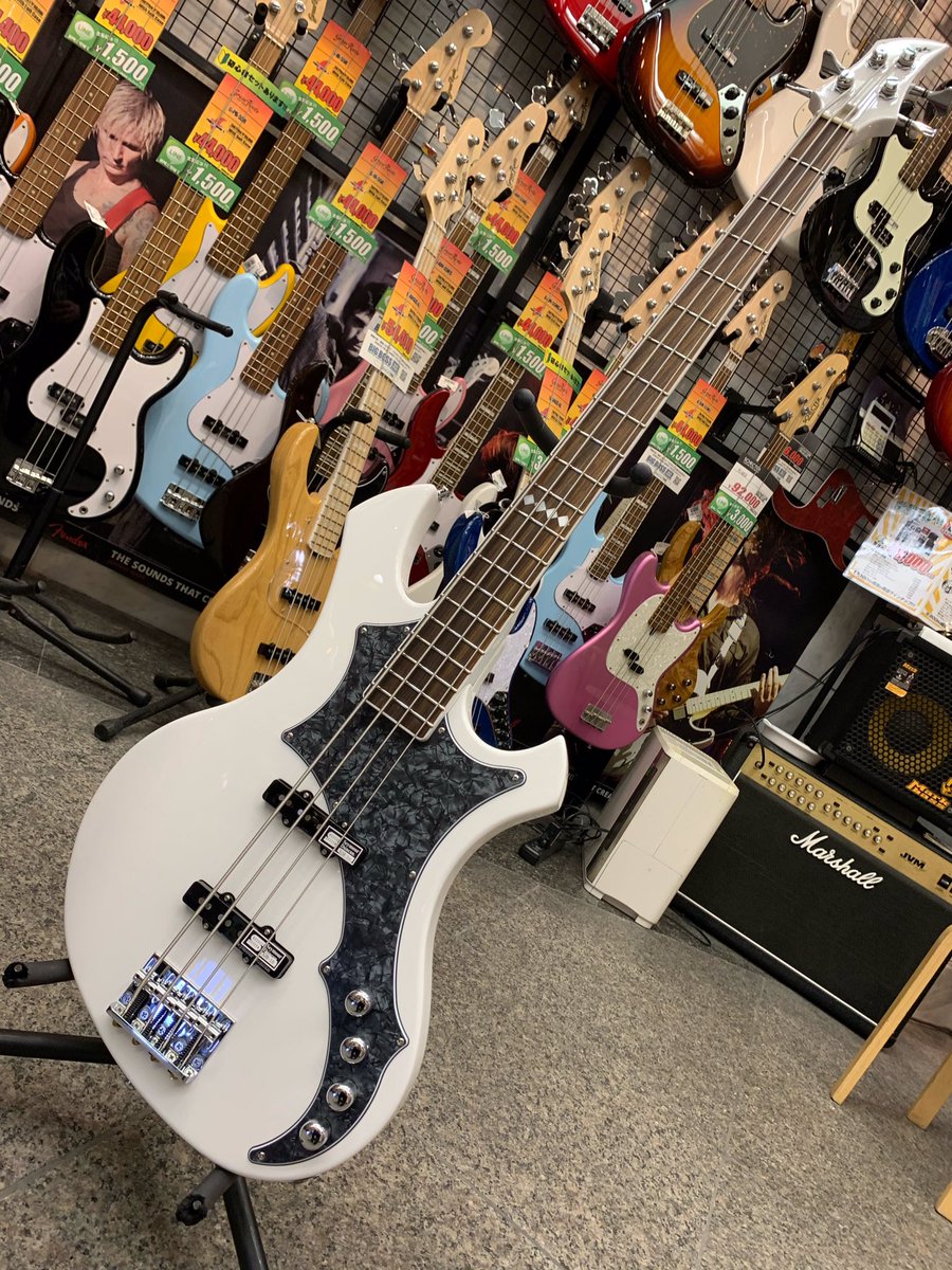 スタッフ柴田が青春を共にした #theGazettE #REITA モデル #EDWARDS E