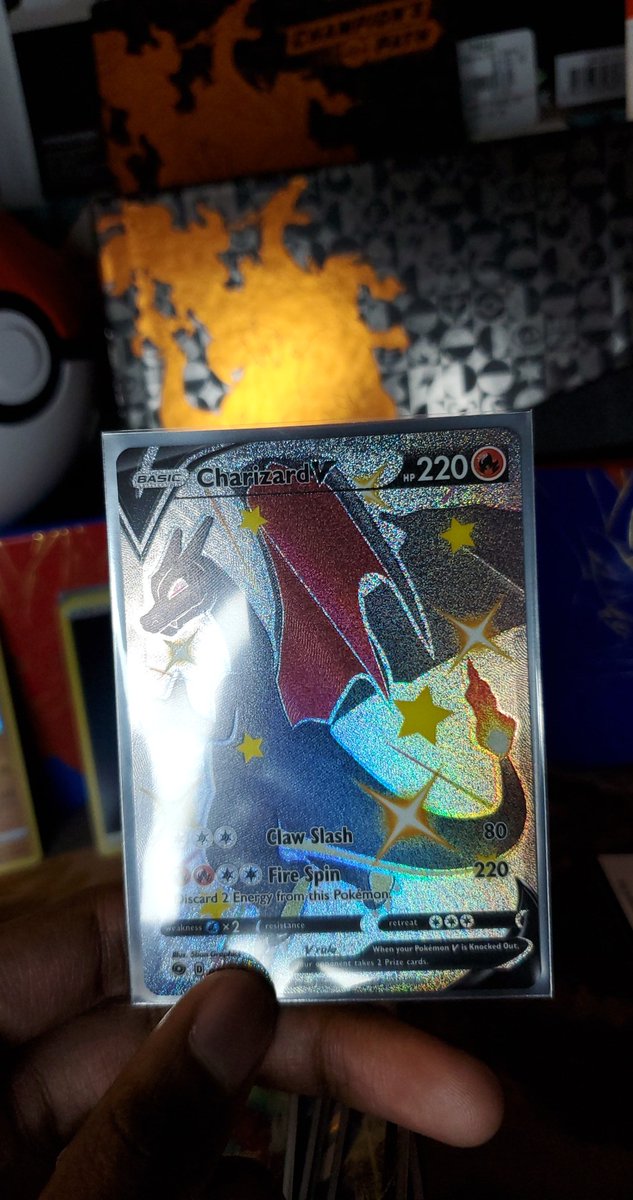 OddSlayerFenrir's tweet image. Sucks that I wasn't able to record my reaction when I pulled it, but I'm definitely still screaming.

#CharizardV #Championspath #Pokemon #pokemontcg #collector #streamer #YouTuber