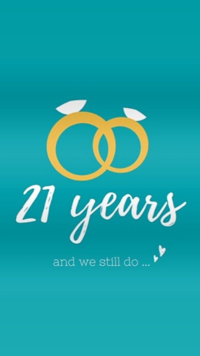 soleramireza's tweet photo. 21 años, Media vida juntos! con altibajos pero también con una gran solidez y mucha resistencia ante las adversidades, en las buenas y en las malas, aquí seguimos.
Gracias por dejarme ser, por aceptar mis creencias y mis convicciones.
Gracias a la vida por nosotros #BodasdeRoble https://t.co/xNnSJLzcDd