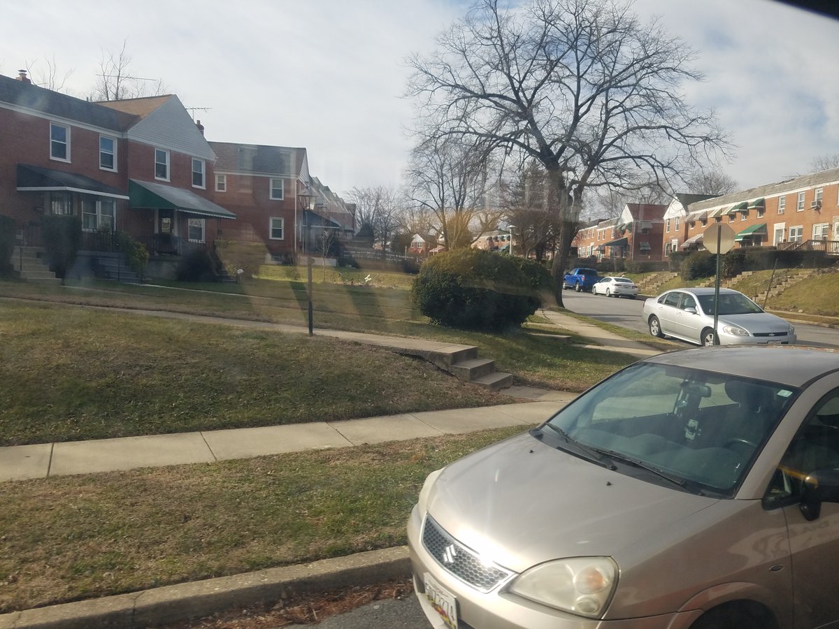 We then snake through Yale Heights, which is a denser post-war neighborhood built in the mid 1950's. I am not sure about the history of this little diversion, but the old MTA Route 10 used to do the same diversion. Quite a few people got on, so its worth it!  @thewyjr18