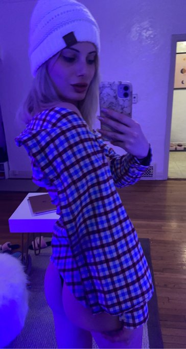 Sweater weather 💧 I need a cuddle buddy                                                          https://t<a href="/tag/mvsales"class="tags"><span>#mvsales</span></a>