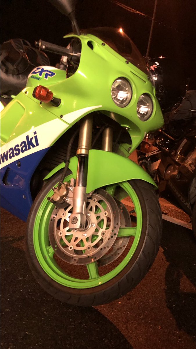 色んな人と繋がりたいです！ 名前 ガチャピン 性別 男 年齢 22歳 住み