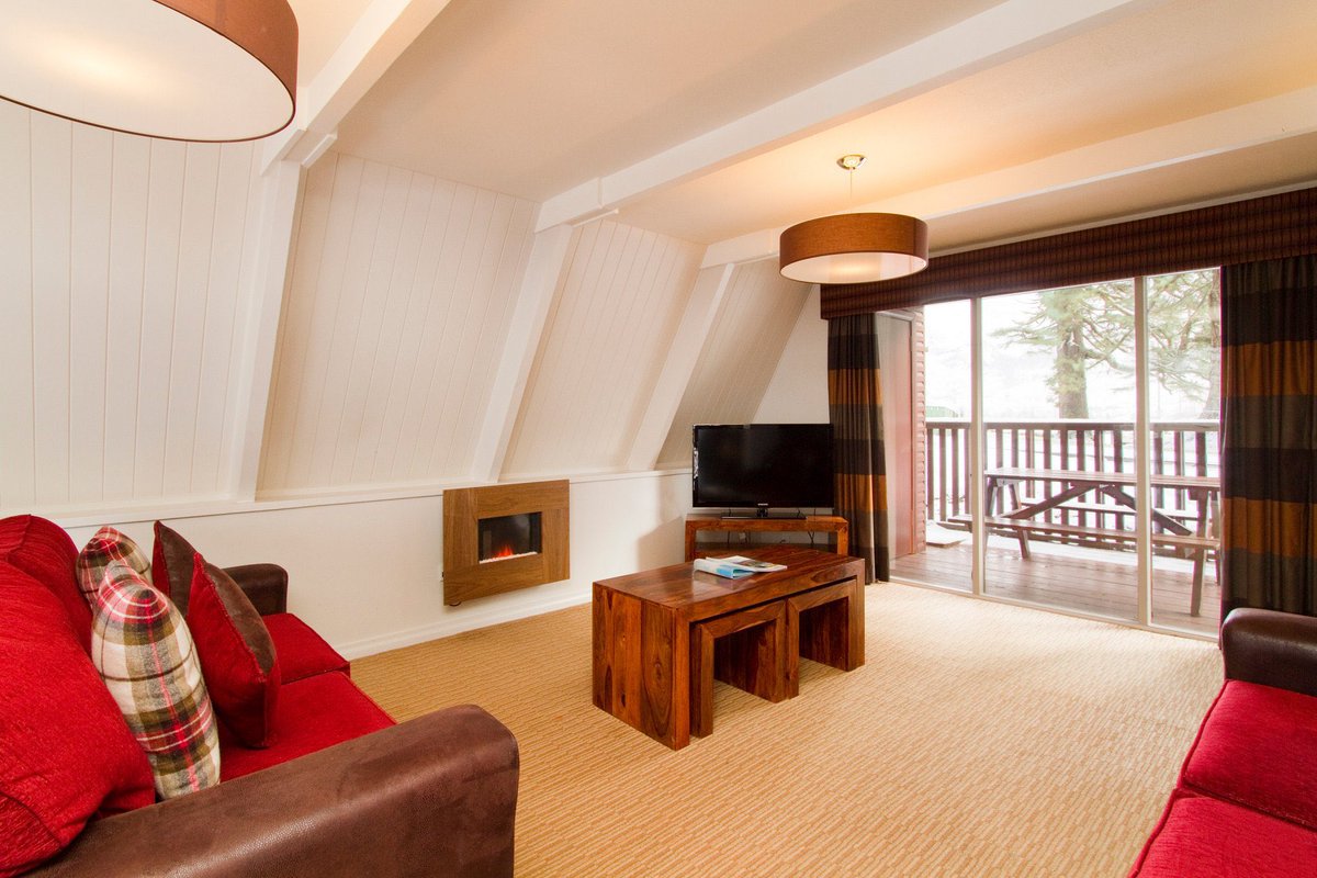 COMPETITION TIME // LAST CHANCE

Happy Friday - We’re giving away a break in a luxury Hot Tub Lodge at Drimsynie Estate.

Follow, Retweet &amp; tell us who you'd bring!

Winner announced Sun (31st Jan).