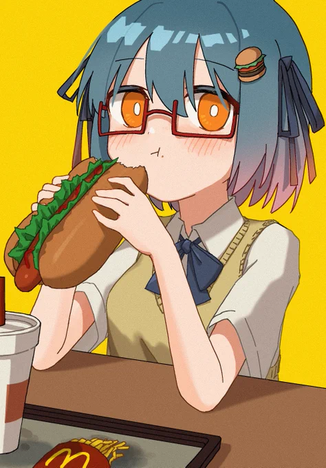 出来た。ホットドッグを食べるハンバーガーちゃんのファンアートが。 