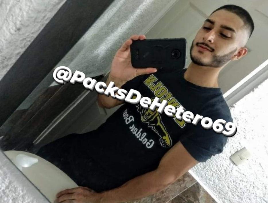 PacksDeHetero69's tweet photo. Hetero guapo con novia, vergón! 🤤🔥
RT y MG https://t.co/rbVWmOFFLG