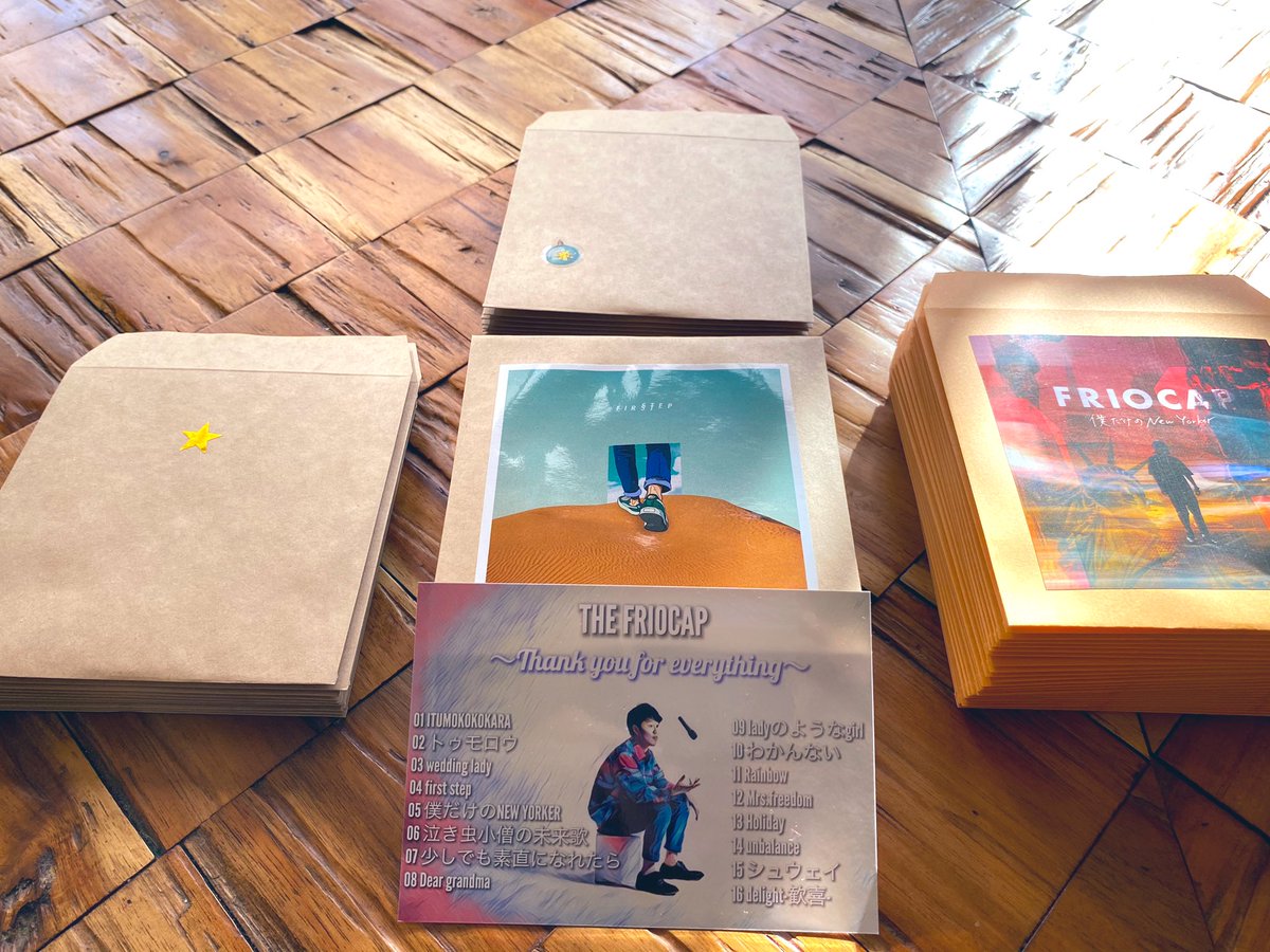dai_takanashi's tweet photo. こんにちは👨💻
Online shop現在在庫状況以下の通りです。
pioneer 11
僕だけのNEWYORKER 26
FIRST STEP 18
Bell 12
Set list card 20
是非31日まで何卒
引き続き宜しくお願い致します。
📦Online shop▼
https://t.co/6izYMY9ysu
#FRIOCAP https://t.co/07Z4yuZk06