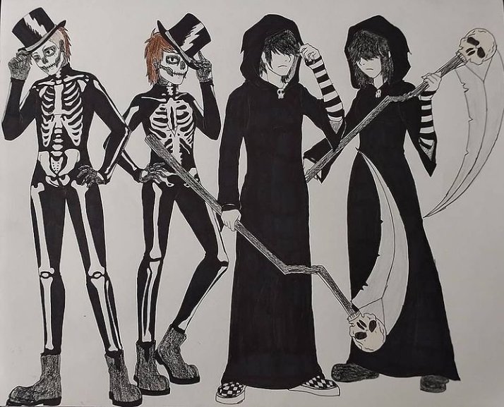 jade_gerena's tweet photo. These are my anime versions of my two favorite loud house characters lucy and Luna loud from the loud house and one episode where Lincoln finds out how his life would be like if he had 10 brother's instead of sisters #lunaloud #lucyloud #lukeloud #larsloud #loudhouse https://t.co/gElXRBRrtK