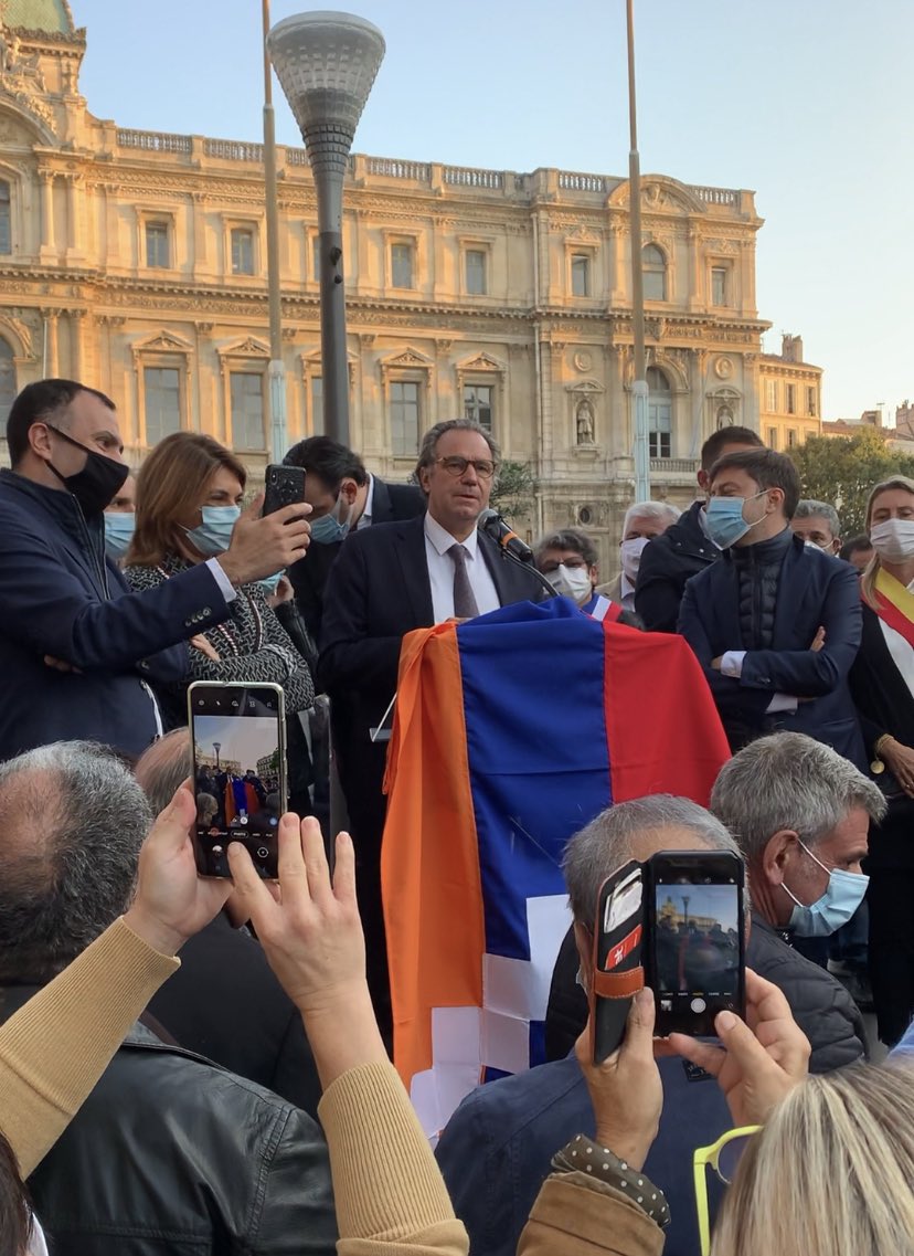RenaudMuselier's tweet photo. Il y a 20 ans, sous l’égide du Président Chirac, la France reconnaissait dans la loi le génocide des Arméniens 🇦🇲🇫🇷
Le combat pour cette mémoire est un combat de tous les instants, comme celui pour le Haut-Karabagh et la République d’Armenie.
Nous sommes à vos côtés! https://t.co/xQSosqHGbO