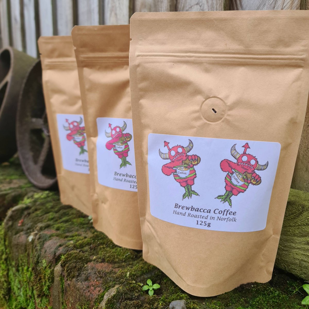 Early morning require the help from our good friends at @giveitsomebeanz ☕

We now have our own branded coffee which we can highly recommend for getting you through the day! 😁🙌🏽

Just £3.50 a bag 😊

#GiveItSomeBeanz #Coffee #Essential #WildcraftBrewery