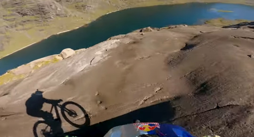 mildthing99's tweet photo. How many features of glaciation did you spot on the way down @danny_macaskill?
Incredible 900 metre descent of the Dubh Slabs on the Isle of Skye, Scotland. A polished performance.
#GeographyTeacher #Glaciation #Gabbro #GlacialLandscapes
Video: https://t.co/JyHYCCFuJe https://t.co/zZDJ1SRGHp