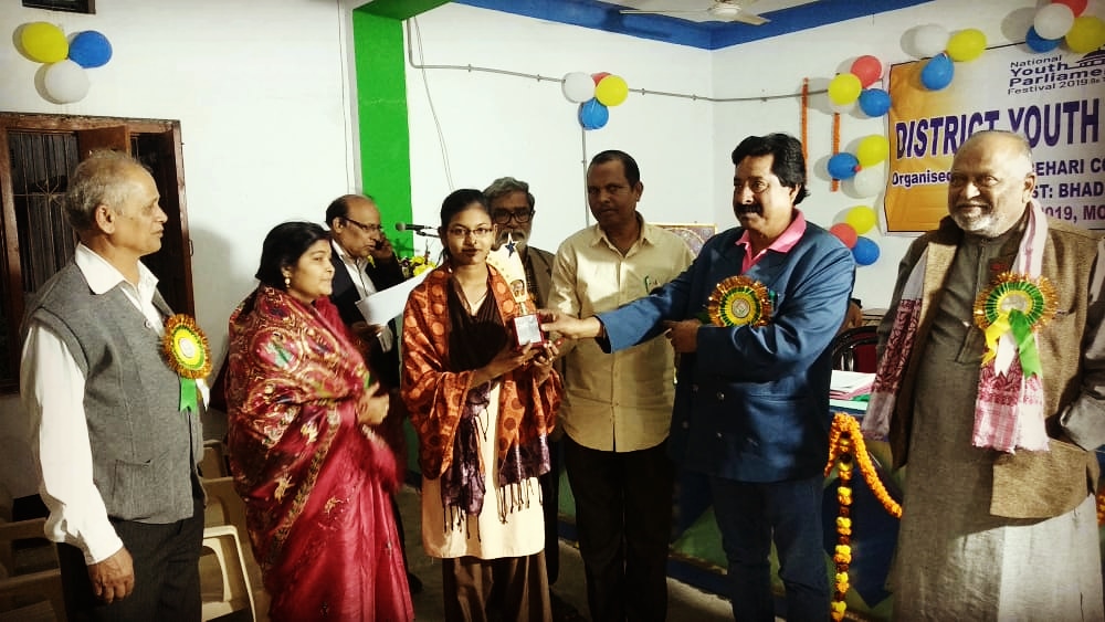 sanghamitra_jr's tweet photo. ସମ୍ପର୍କ ର ମୃତ୍ୟୁ ଥାଏ କିନ୍ତୁ ସ୍ମୃତି ର ନୁହଁ...
#NationalYouthParliamentFestival2019
#2nd_Position
#Memory
#Bhadrak
#Odisha
#India https://t.co/YkEZL0uQqi