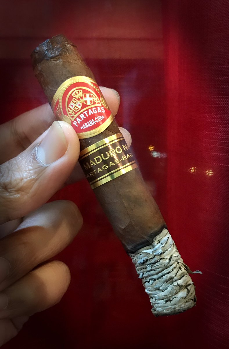 Partagás Maduro No 1 en #myhabanosmoment.
Saludos,Greetings for the BOTL &amp; SOTL.