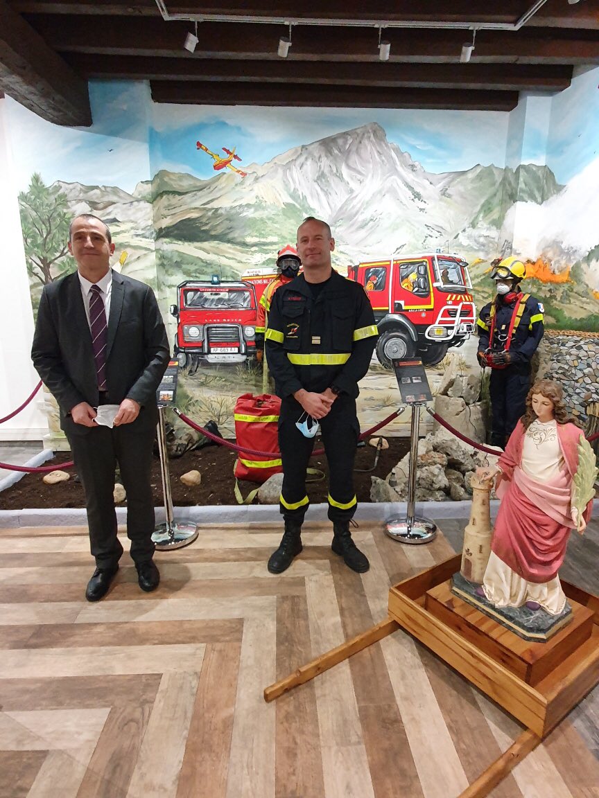 UIISC5CORTE's tweet image. Merci au contrôleur général Pradon Chef d’Etat Major de la Zone Sud en visite des sis2A 2B et au quartier de Chabrieres des #ForMisc de #Uiisc5 afin d’échanger sur le GOLFF 2020/21 et le positionnement des sapeurs sauveteurs militaires de #ArmeeDeTerre #SecCivileFrance en Corse.