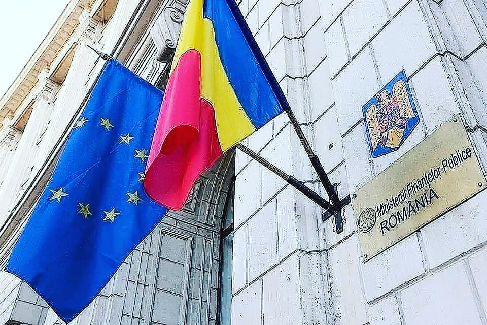 ro_mfp's tweet photo. În vederea clarificării legislației referitoare la jurisdicțiile necooperante, Ministerul Finanțelor anunță că a întreprins demersurile necesare pentru ca, în scurt timp, să fie modificate prevederile art.25 alin.4) lit.f^1) din #Codulfiscal: https://t.co/dwzmogDepc https://t.co/Pc8J6k3scn