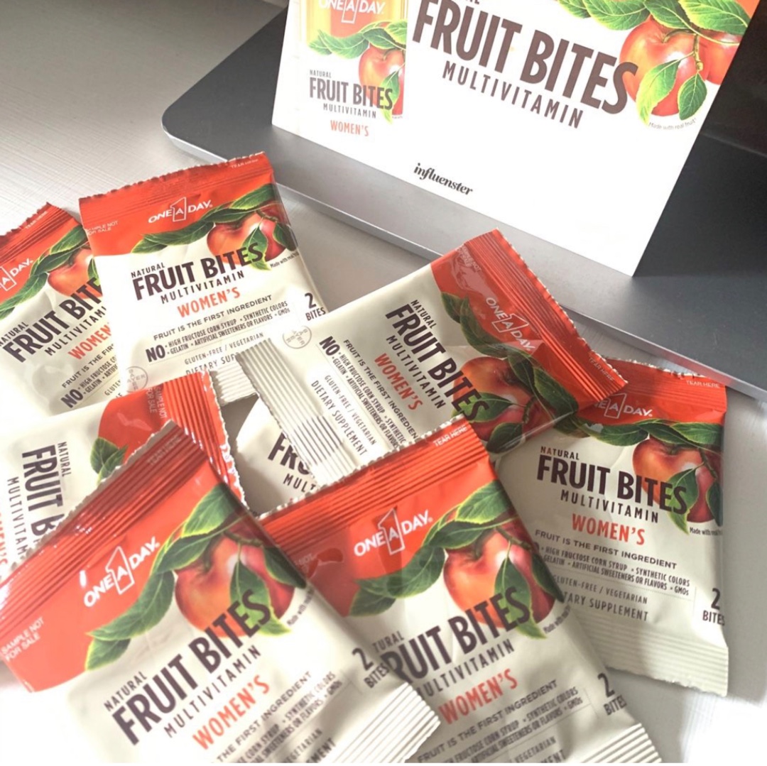 LeannaPetrone's tweet photo. These are great! Perfect way to get in those daily vitamins!! #OneADay #OneADayFruitBites #complimentary @Influenster @oneaday_us https://t.co/k4CBUspHy5
