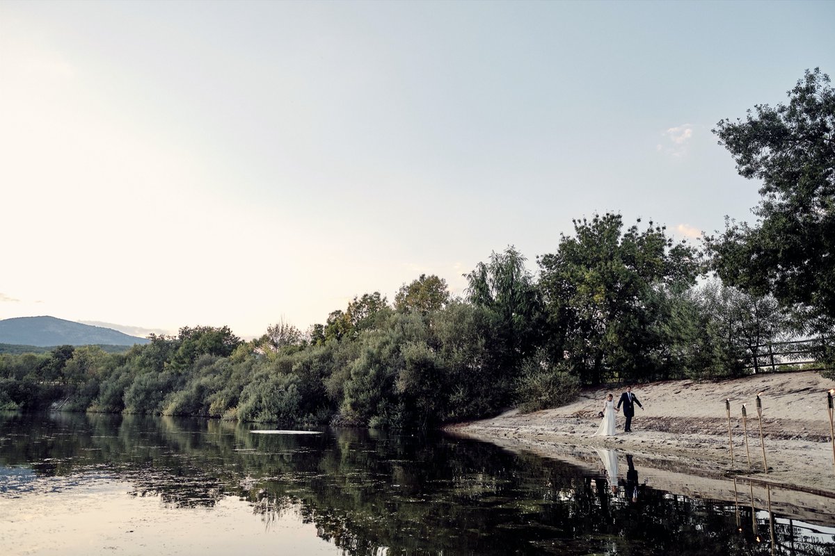 Y veros pasear por la playa al atardecer. 
¿Una playa en Madrid? 
¿Te imaginas?
Fotón de @trendcontrend
#fincapradosmoros #fincaparabodas #bodasmadrid #fincabodasmadrid #wedding #teimaginas #bodaenlasierra #bodaoriginal #bodasguadarrama #bodasenfinca #fincasmadrid