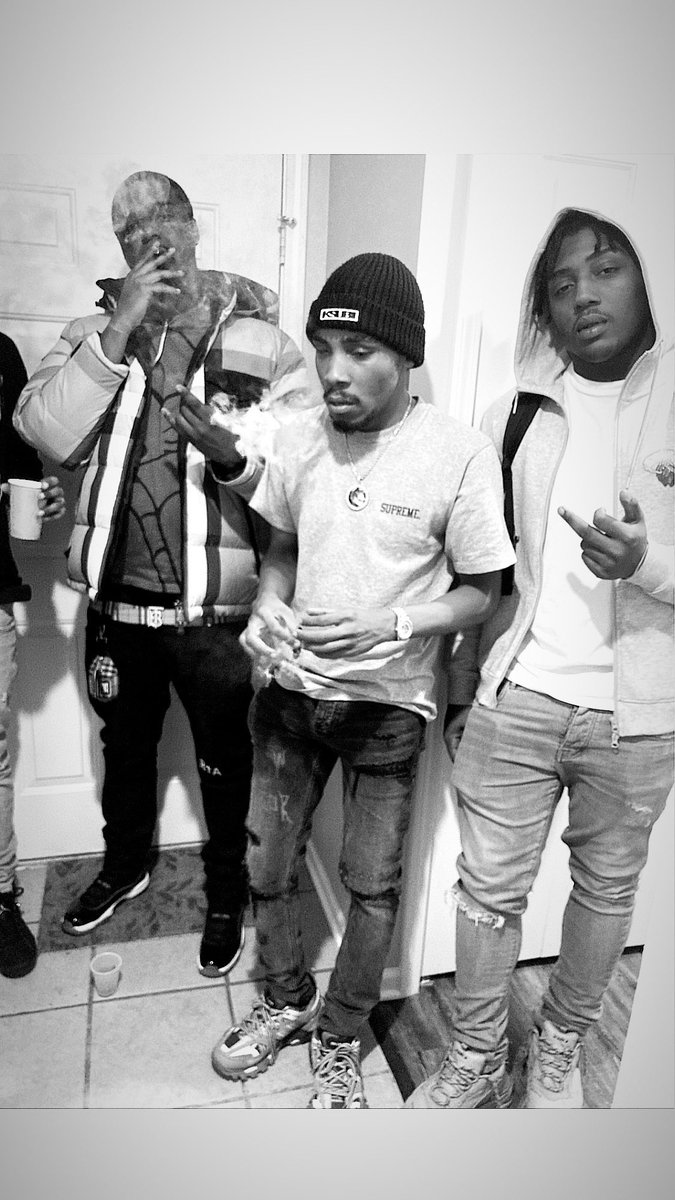 RIPMike___'s tweet image. 