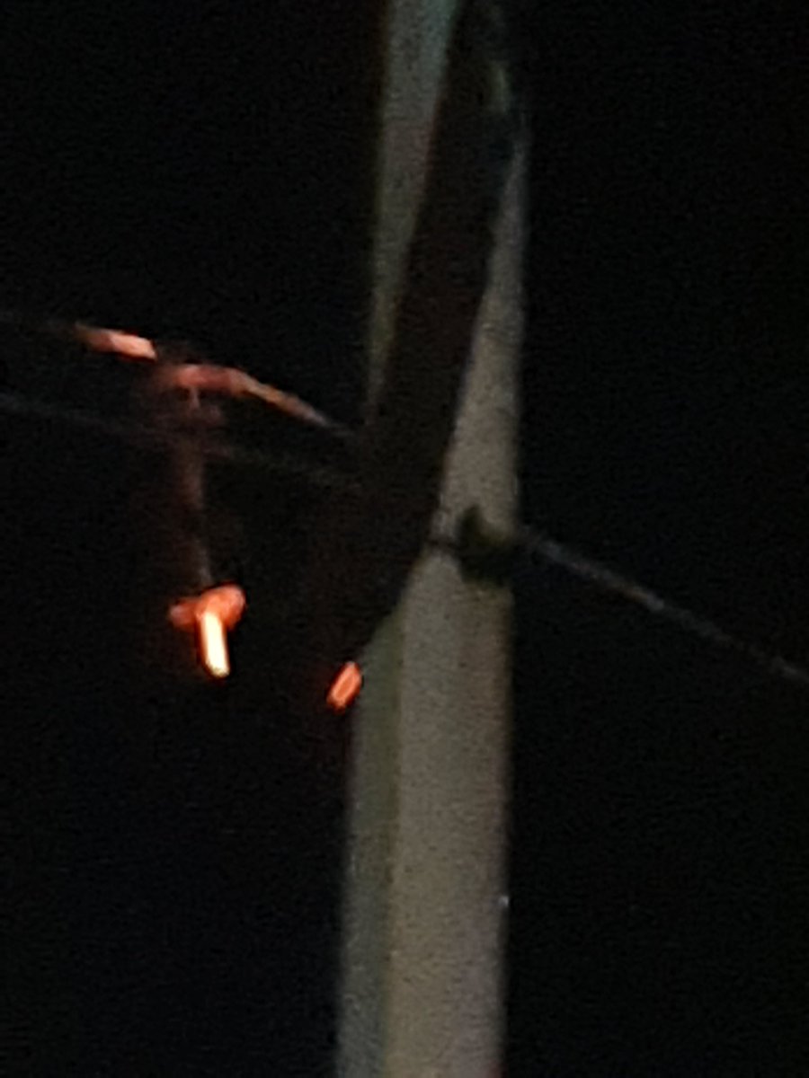 PREMRAJ52235898's tweet photo. @JVVNLCCare @sureshchouhan @navinarora15 @BijliUpdate @discomraj @News18Rajasthan @RajSampark Sir 11 turant prabhav se 11 kv chakeri feeder ko band karwa dijiye uske bad isko sahi karwane ka process chalu kare https://t.co/sXzMgfIfK7