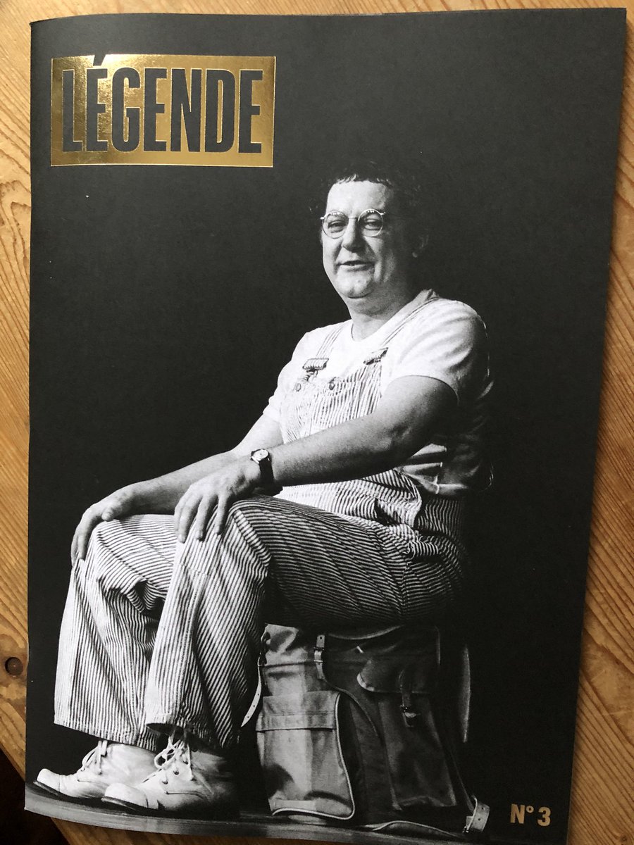 ericfotto's tweet photo. Avant le couvre-feu ou pire, prenez des réserves de lecture avec @Le1hebdo , le 1 des Libraires, @legende_lemag spécial Coluche et @zadiglemag, mille occasions de vous évader depuis chez vous ! Bon week-end ! https://t.co/90jOMUXhEi