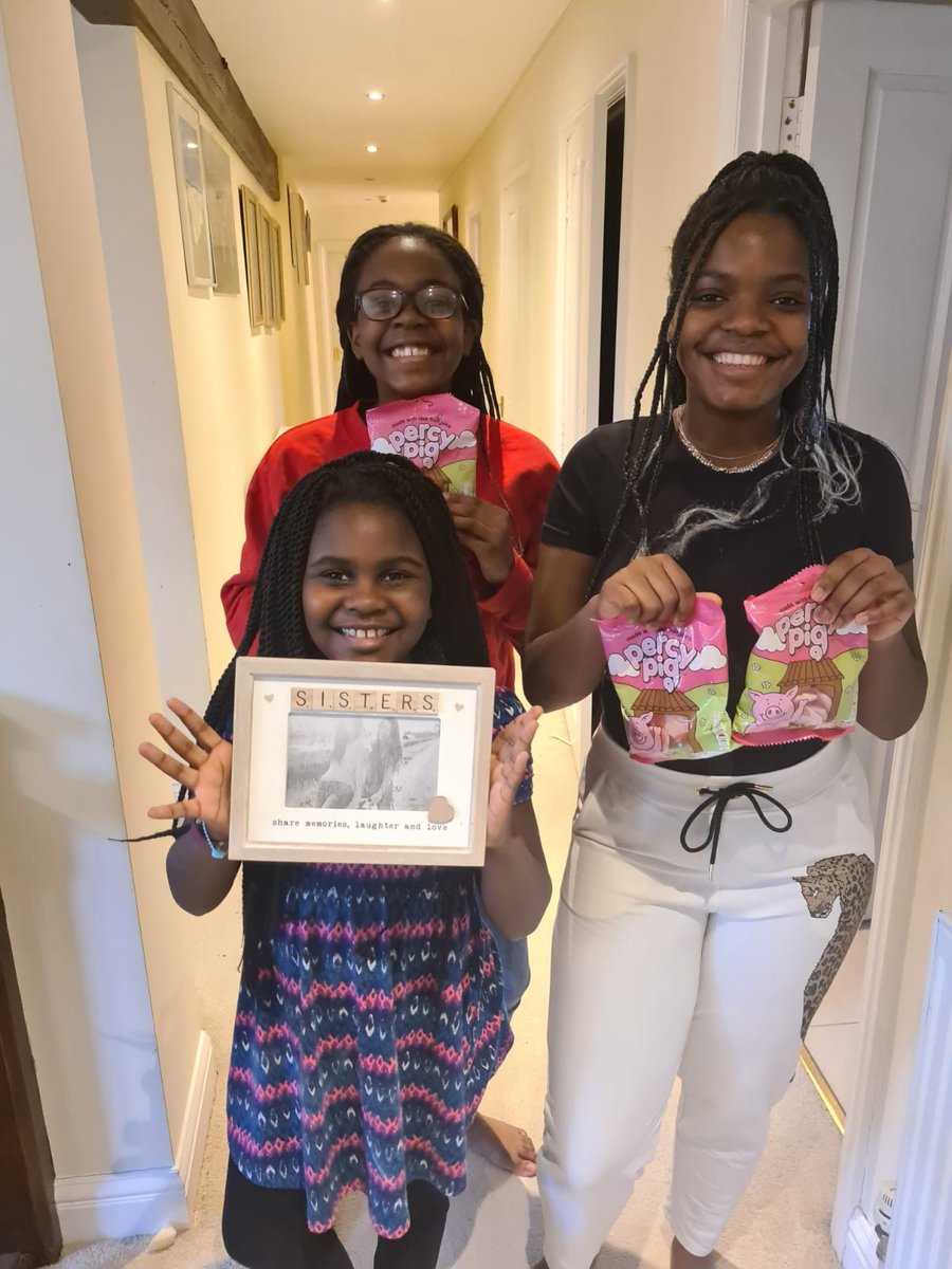 DowneHouseCCA's tweet photo. We love seeing our girls so happy and smiley! Prize winners sending us their brilliant photos @DHTedworth @AGSDowneHouse @DHSixthForm #DHCCA https://t.co/vWRjQ9yoz2