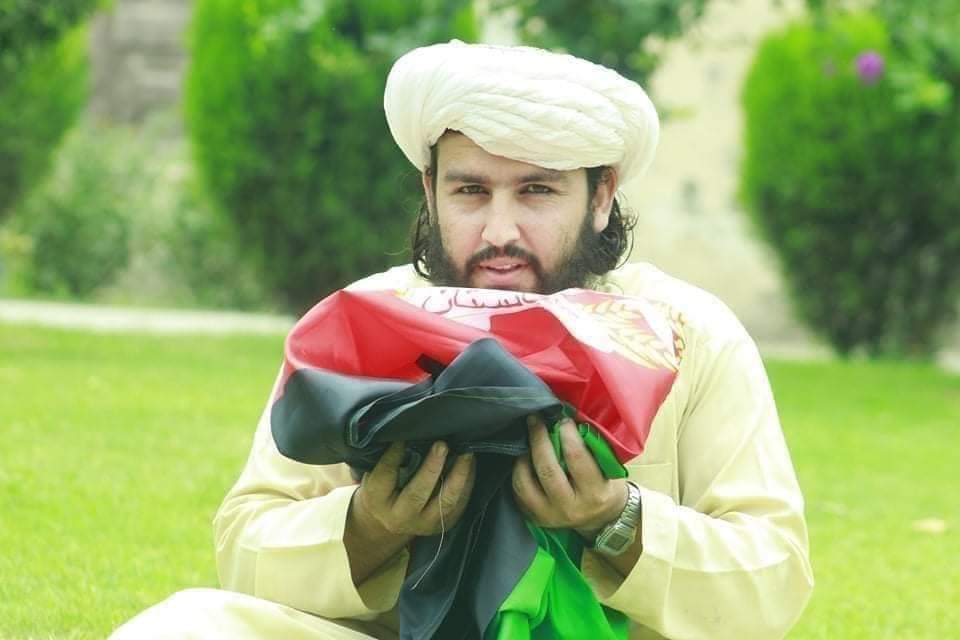 LikwalMaMa's tweet photo. زموږ وقار

یوه دنیا خبرې https://t.co/RnTsbXM8Cw