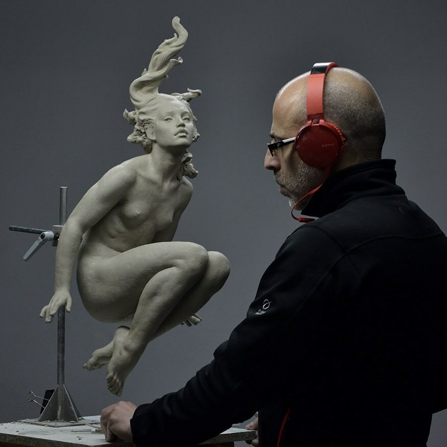 JMalavia's tweet photo. Work in progress...
@coderch.malavia.sculptors .
.
The Nereid.

Her beauty is the light of pearls.
AII stars and dreams and sunsets die
To make the fluctuant glooms that lie
Around her; and low noonlight swirls.

Clark Ashton Smith.
.
.
.
#nereid #workinprogress #clayart #ar… https://t.co/50CCBTElbI