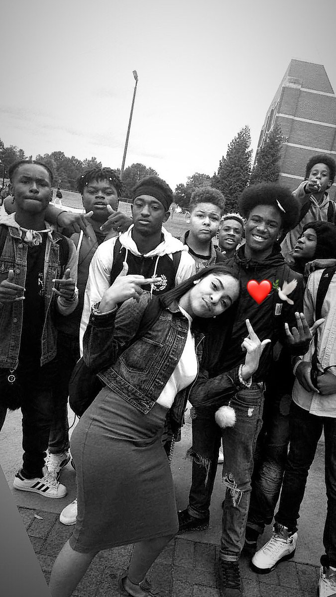 BlockBoyMexo's tweet photo. I’ll always love you and miss you n remember you 5❤️❤️❤️💔💔 I wish we had one more BruddaTalk, wish we could post ina hood again , wish we could take somebody bitch again😓❤️
Until we meet again rest in Heaven Broski see  you soon❤️❤️  #LLZ5 #5WayDaLiveWay 🖐🏾🕊❤️🚦 https://t.co/rqVcC8U7XY