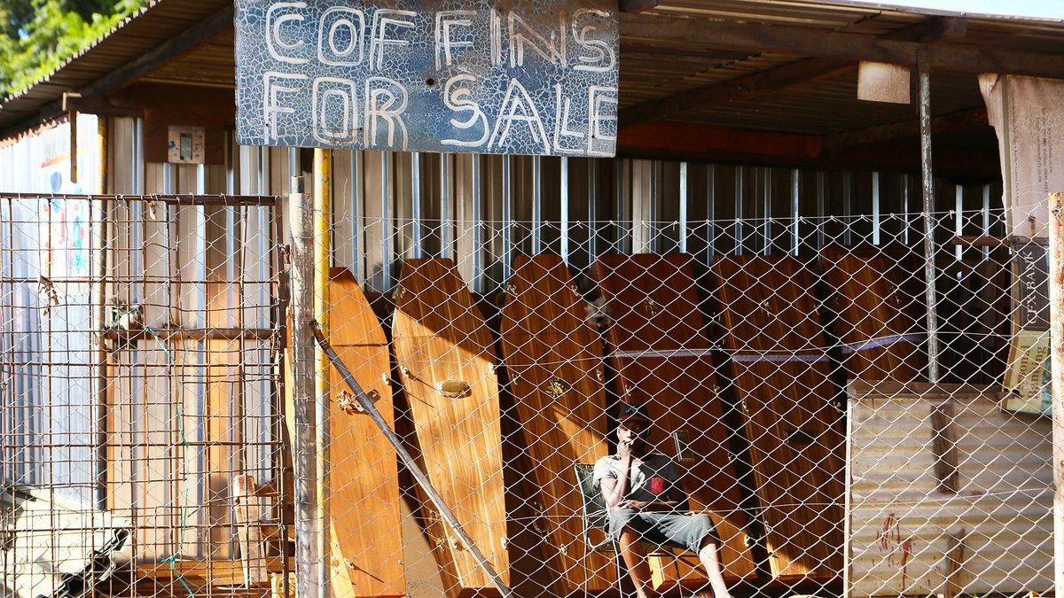 CP24's tweet photo. COVID-19 surges in Zimbabwe, overwhelming already weak healthcare system
https://t.co/rVEJI64D77 https://t.co/tzPoYzY2Pz