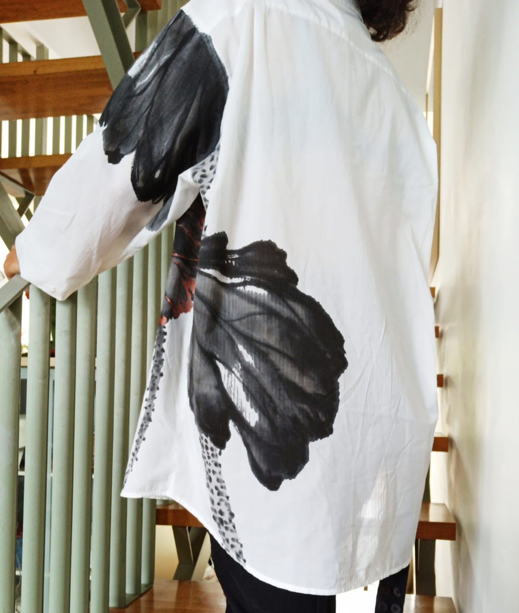 49_razones's tweet photo. Obra: “Lotos”
Artista: Yano Yoro
Fotógrafo: @RamonYoshimura
#49razones #49Razóns
Estanque de lotos como símbolo de renacimiento
#sostenibilidad #arte #moda #reciclaje #reciclajecreativo https://t.co/cITWzCpB0b