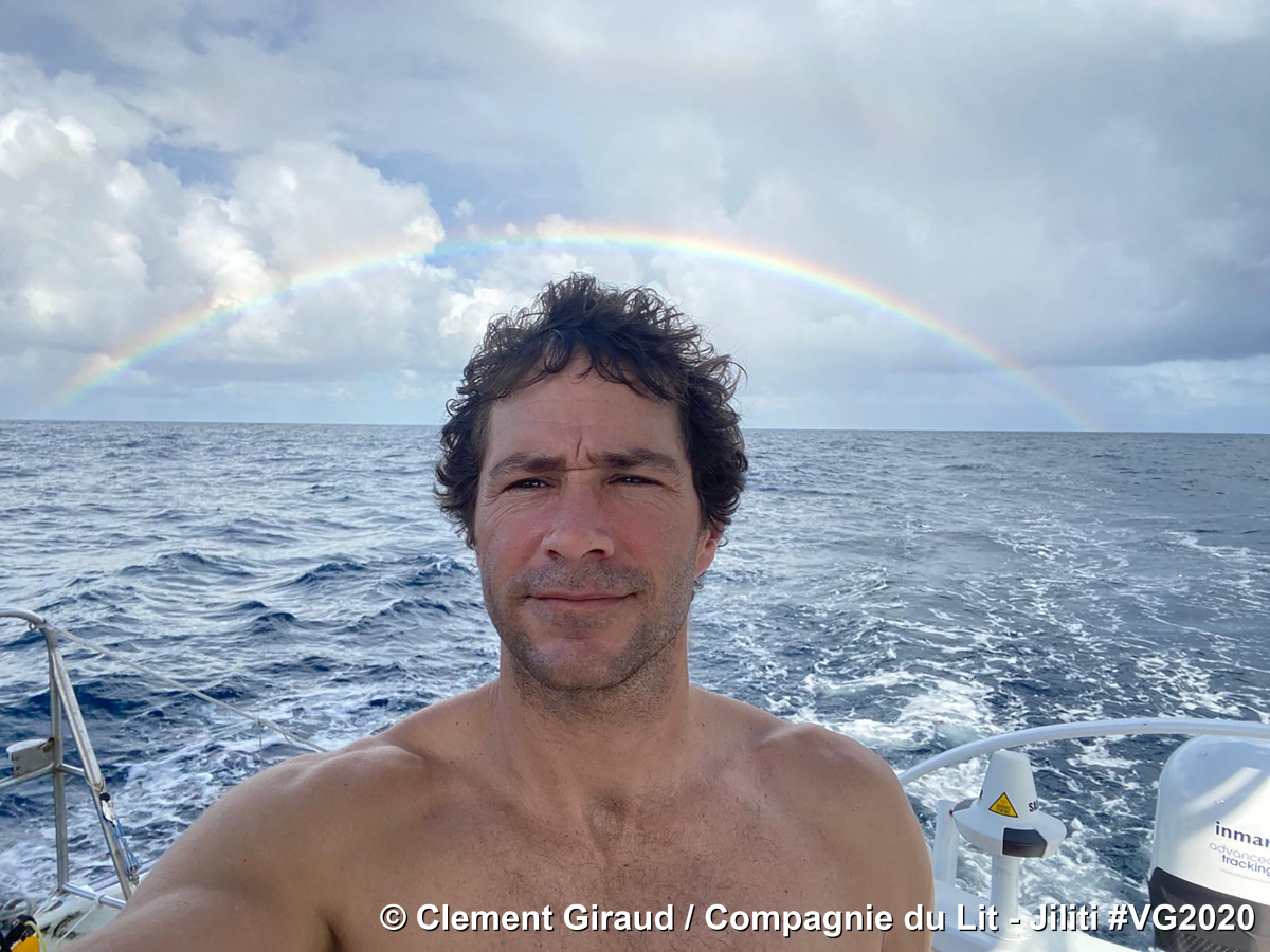 VendeeGlobeENG's tweet photo. Paintings or photos 🎨? 

The skippers still racing in the #VG2020 have sent some beautiful photos from the 🌊 to keep us dreaming and inspired 

@pipoceanracing @Alexia_Barrier @GiraudVendee @arihuusela 

#VG2020 https://t.co/8DQhkdHsBG