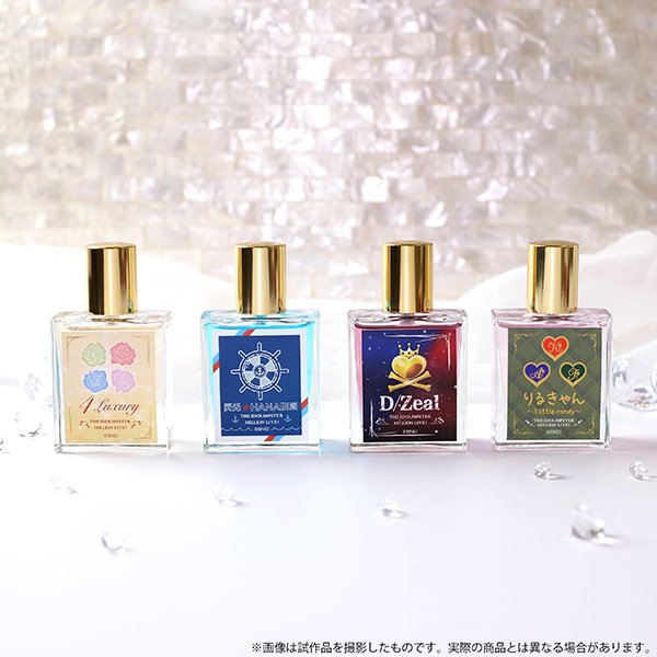 ムービック宣伝中の人 4 Luxury リッチでゴージャスな香り Top ラズベリー ベルガモット ラベンダー Middle パチュリ ジャスミン ローズ イランイラン ヘリオトロープ Last シダーウッド ベチバー アンバー ムスク 詳細はこちら T