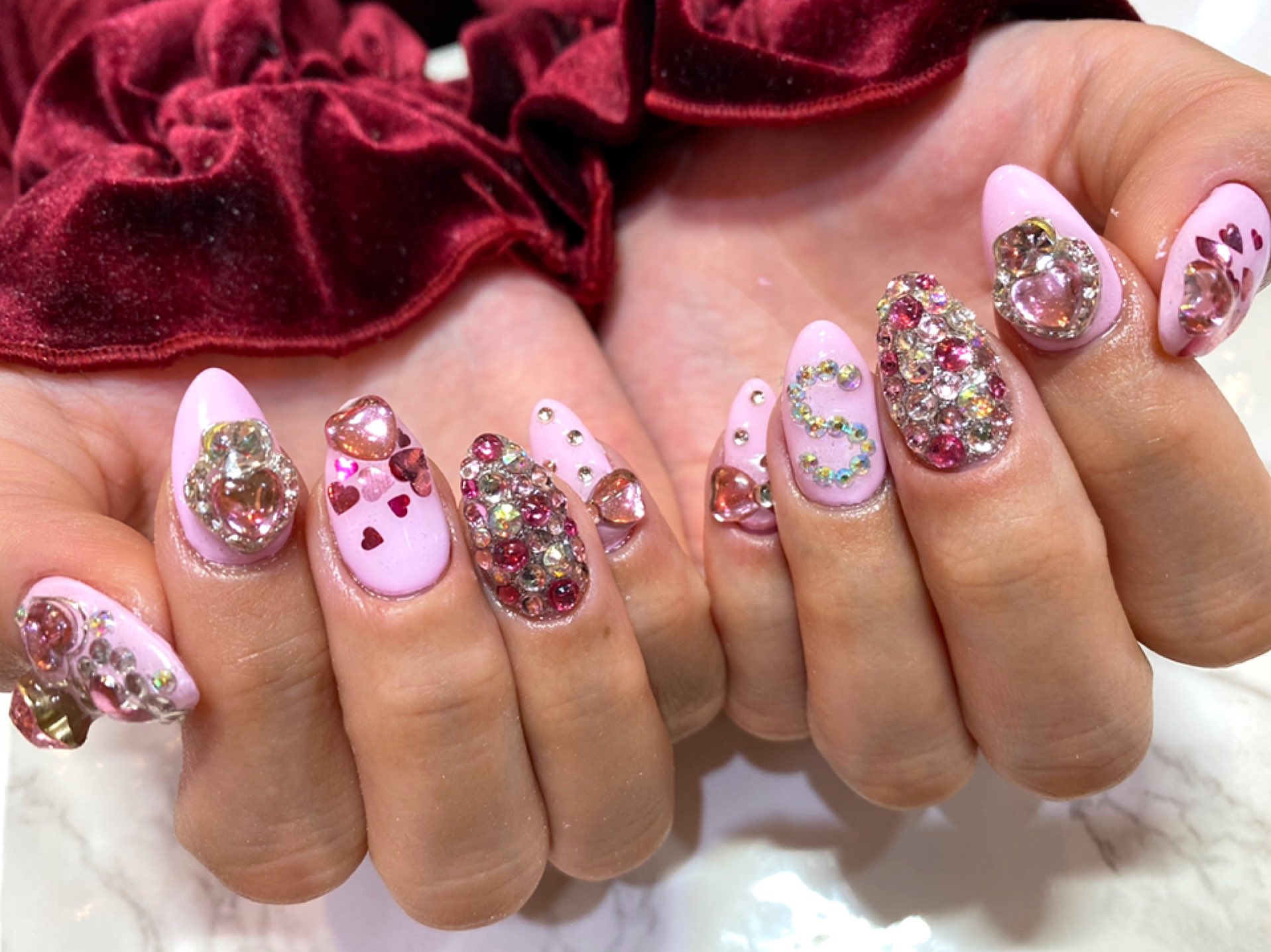 Nailsgogo 渋谷 ネイルサロン Nailsgogo ネット予約 T Co Pjrbh5rlbe インスタ T Co Gmbqsa2d9y ネイル 担当 ミツダ バレンタインネイル ピンクネイル キラキラネイル ありがとうございました 渋谷ネイルサロン 派手