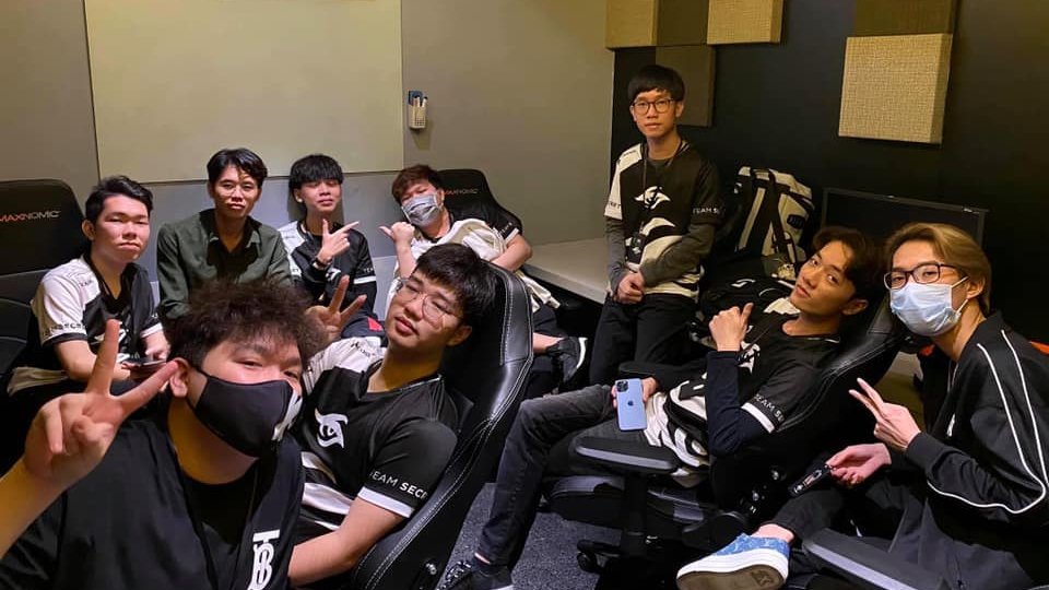 teamsecret's tweet photo. Week 2 for our #SecretLOL squad, we're up against Cerberus Esports. Ready for action 😈
#VCS2021 https://t.co/VnsLEYguHA