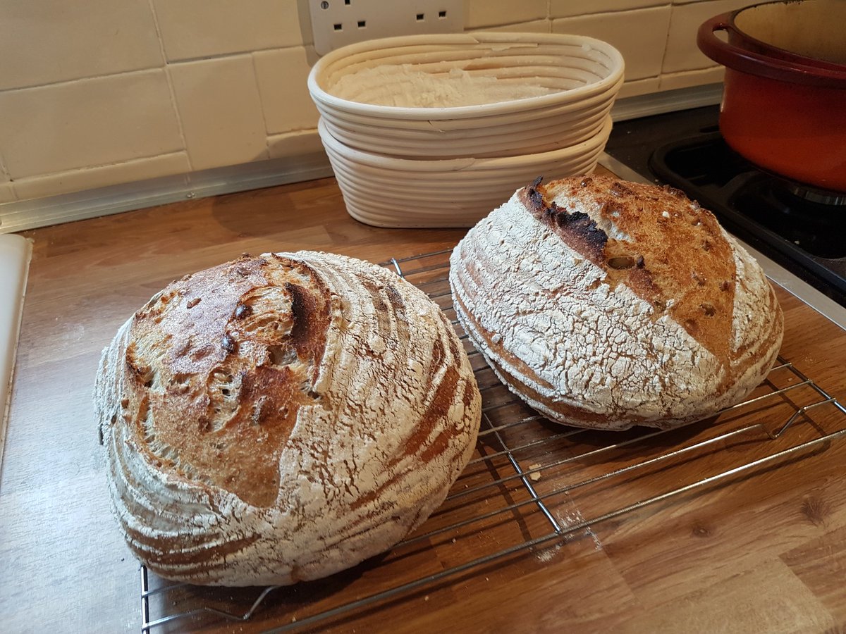 EdwickTom's tweet photo. @HelenaCornu @karldesmedt after our chat last night I felt compelled to bake me some sourdough
#NotAnotherSciencePodcast https://t.co/uWcJSr0lR2