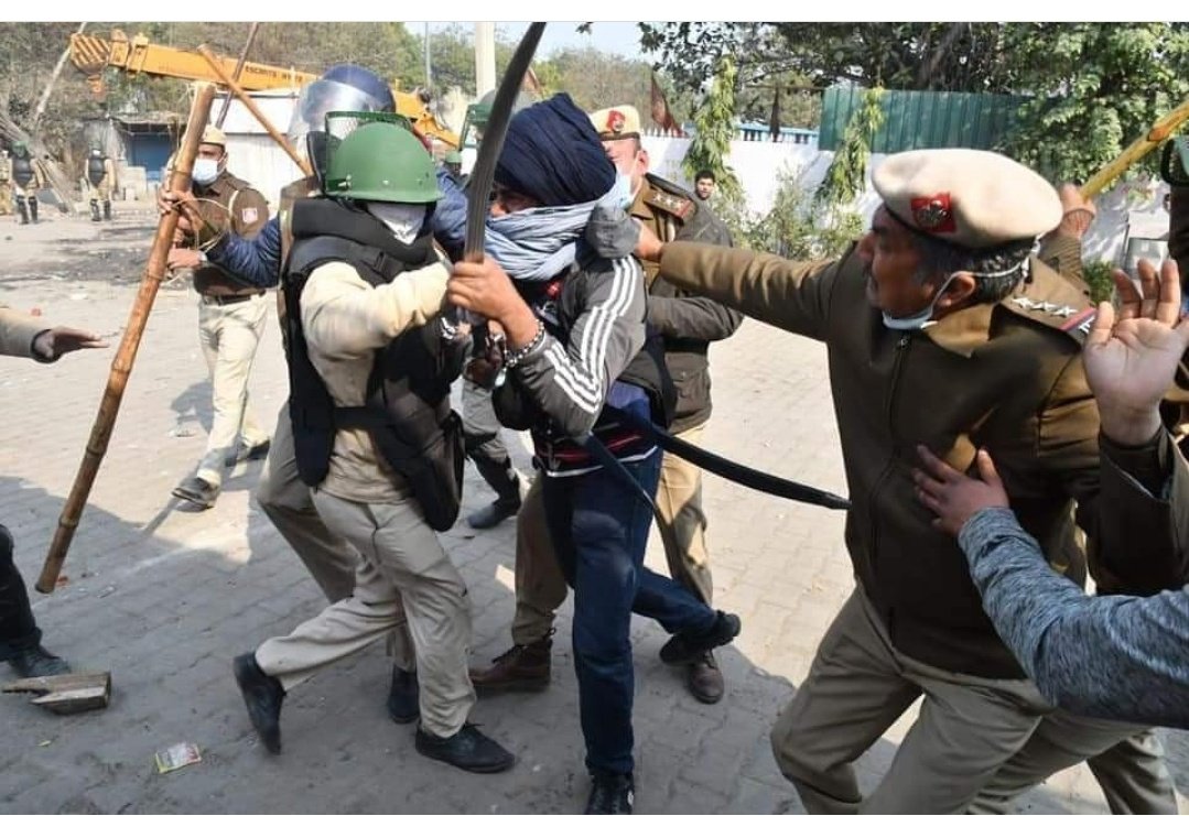gurbhejsandhu6's tweet photo. #BJPGoonsAttackingFarmers
#ModiYouCantFailFarmers
#PeacefulProtestContinue
#farmersrprotest
#मोदी_कायर_हैI https://t.co/584unKOFrt