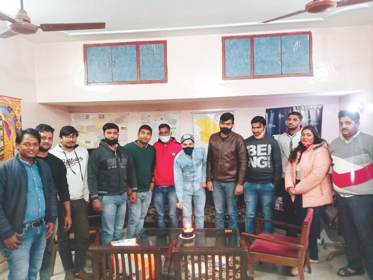 logimetrix's tweet image. Happy Faces!Celebrations!Gifts! Hopes! Love! Bonding!
The Team #Logimetrix
Cherish the good times and the timeless memories made with friends and family.

#celebrating  #birthday #happy #party #friends #family #life  #years   #work #grateful #workcelebration #employeeappreciation