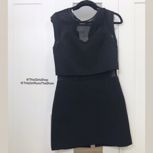 daphnevangough's tweet image. So good I had to share! Check out all the items I'm loving on @Poshmarkapp from @Miami2Boston #poshmark #fashion #style #shopmycloset: posh.mk/wNUkuCMhrdb