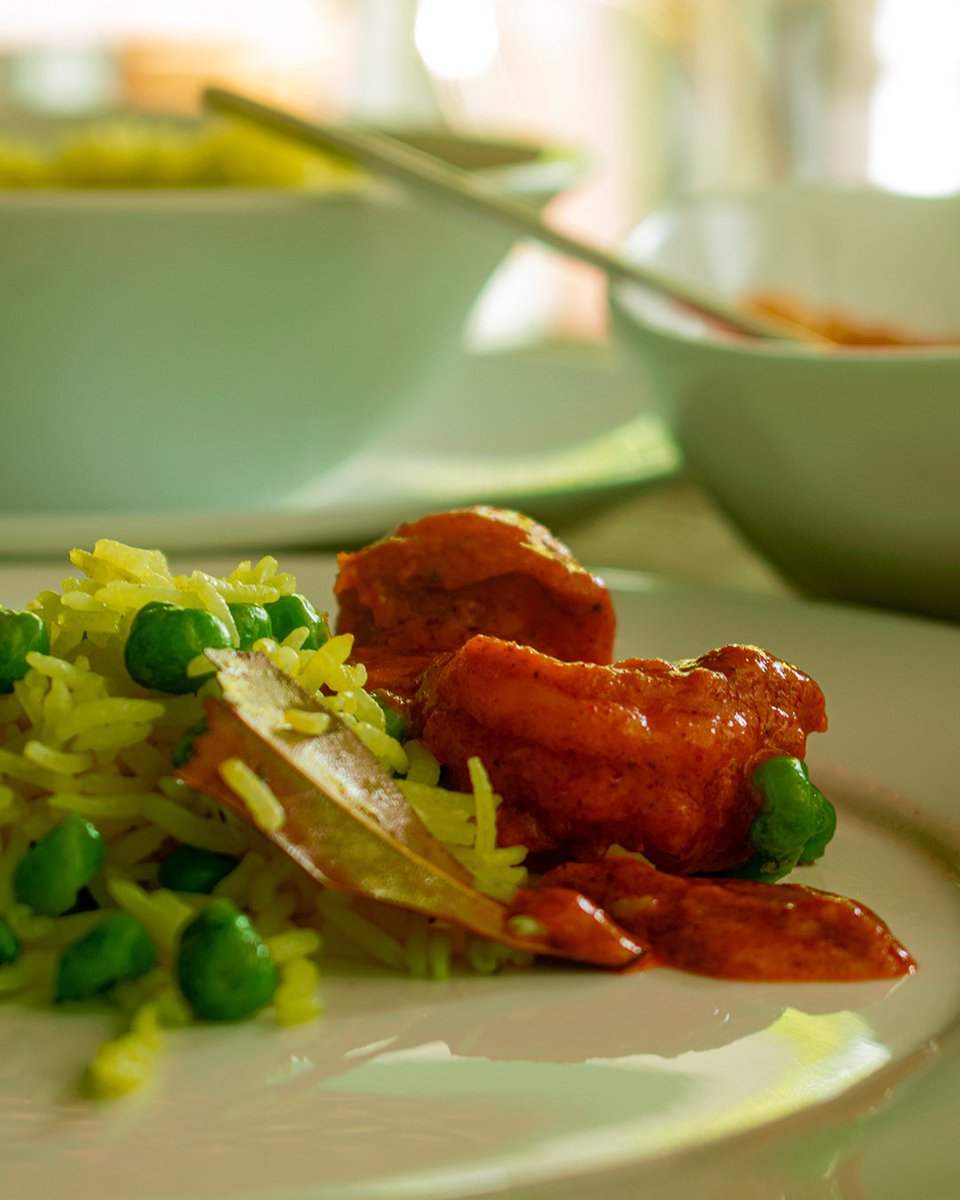 odegallacoffee's tweet photo. Shrimp Tikka Masala 🍤 
~ with Peas Pulau
.
.
OC Indian Cuisine
.
.
#oc #infianfood #indiancusine #odegalla #coffee #maldives https://t.co/rVE4vvQDU5
