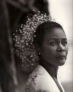 EmpressFashon's tweet photo. Queen Cicely Tyson a beautiful ICON started life overcoming challenges. She did it with POISE, GRACE & DIGNITY. Paved the way for us & showed all little boys & girls in us that we are worthy & we can become whomever we want! It's your time rest easy
#CicelyTyson #breaktheshell https://t.co/8FPQDMO56z