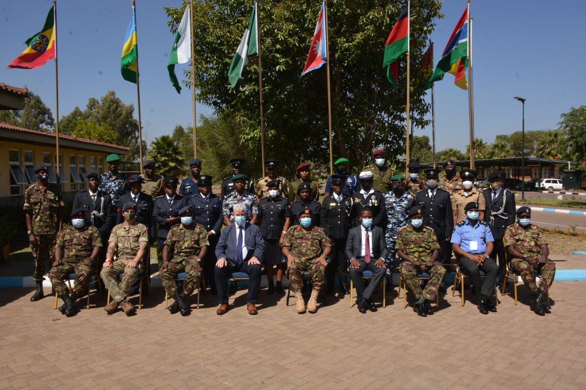 SFODonoghueUK's tweet photo. Police Explosive Hazard Awareness Trainers Course for AMISOM Police Contributing Countries closed today at the Humanitarian Peace Support School, Nairobi. 22 Police trainers from 6 countries, thank you #IPSTC for your support and great training team #UKCSSF #BPST_A https://t.co/AMXb3sg1mV