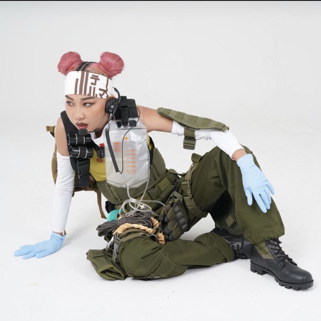1015_ikarA's tweet photo. 青山テルマのライフラインのコスプレマジで似とるわ https://t.co/tpN19IlnZy