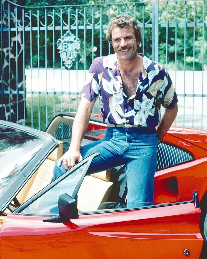 Gq France L Acteur Americain Tom Selleck Notamment Connu Pour Ses Roles Dans Les Series Televisees Magnum Et Blue Bloods Fete Ses 76 Ans Aujourd Hui Joyeux Anniversaire A L Un Des Moustachus