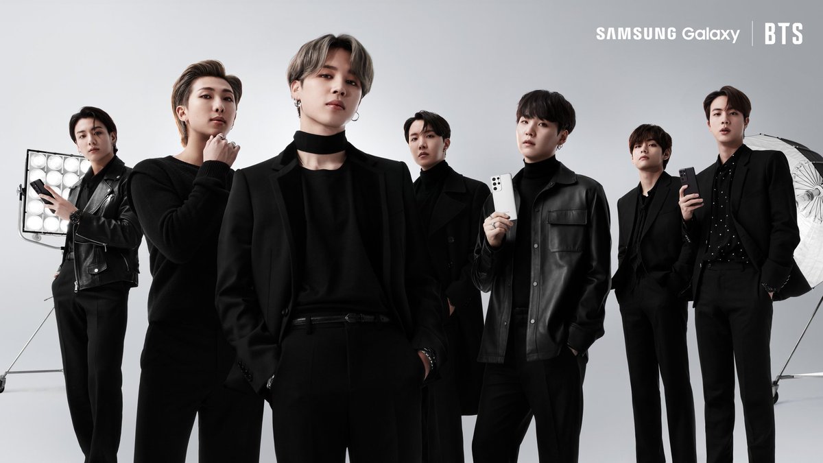 jhoprs's tweet image. parecem até fotos de capa de revista mas é só o bts promovendo a Samsung