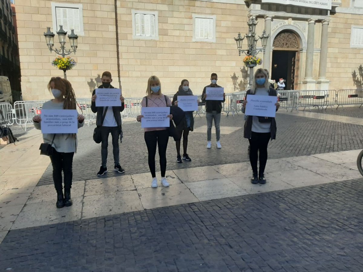 JessGH_'s tweet photo. ❗️Acompanyem als rastrejadors de Ferroser perquè l'empresa i la Generalitat volen acomiadar a 850 rastrejadors i rastrejadores aquest diumenge, molts d'ells joves en condicions ja precàries.

🤦‍♀️En plena tercera onada del virus és intolerable @albaverges . Volem la subrogació ja! https://t.co/uG9eIElSe9