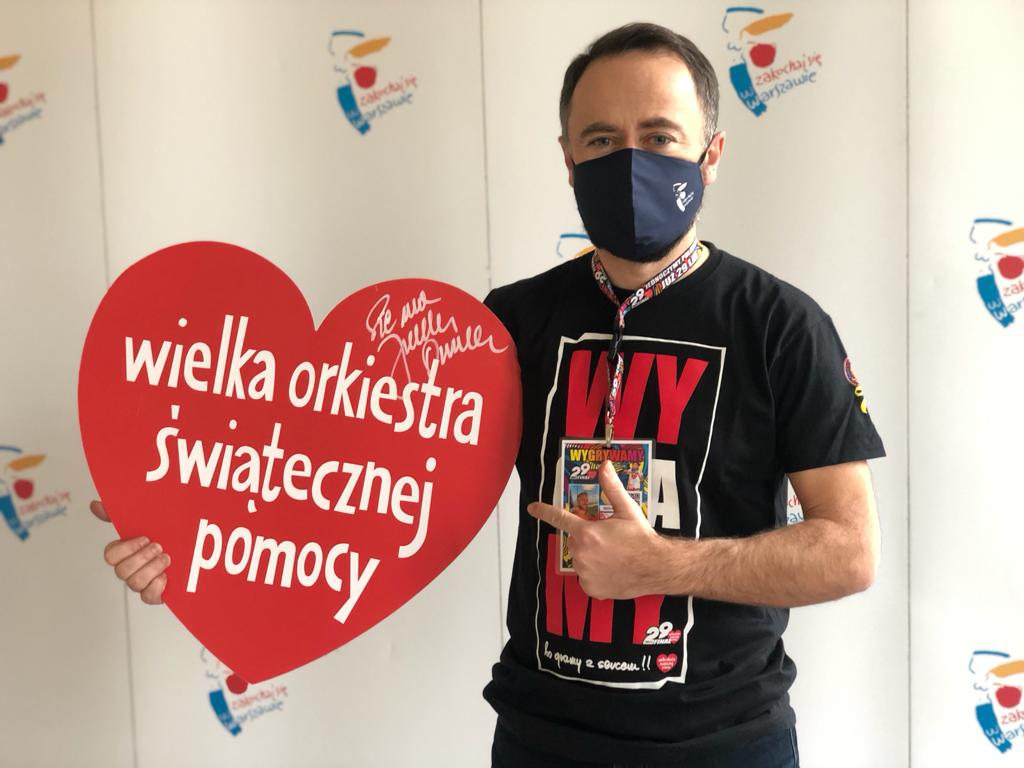 warszawa's tweet photo. Warszawa wspiera WOŚP❗❤️ Przypominamy o naszych tegorocznych aukcjach: megafon 
@trzaskowski_, wspólne gotowanie w duchu #ZeroWaste z 
@molszew77, autobus 
@MZA_Warszawa, przejazd tramwajem z 1940 r., spacer z dyrektorem #Warszawskie Zoo i nie tylko: https://t.co/fPI2tkKVCk https://t.co/WwNBAz3z3E
