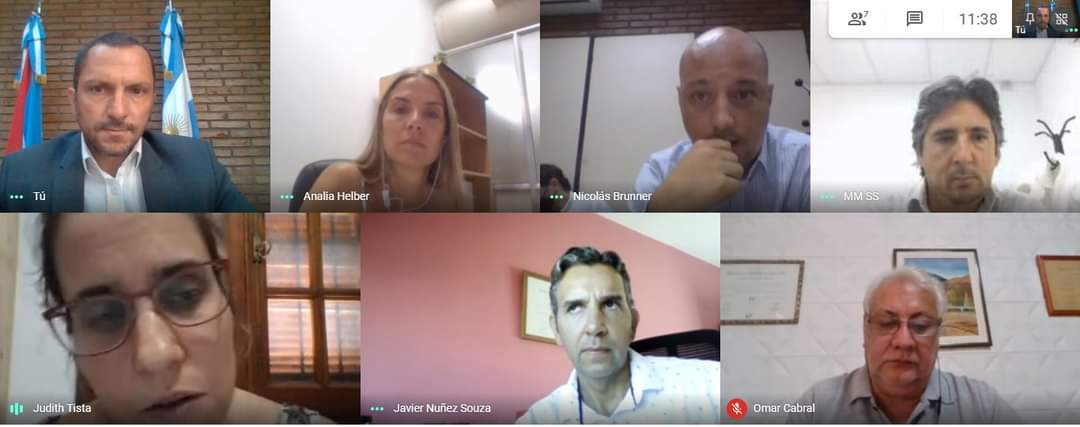 germangrane's tweet photo. #ATER #CPCEER
De modo virtual nos reunimos con Consejo Profesional Cs Económicas de ER, representado por su Pte Alfredo Cabral y parte de su equipo de trabajo, para avanzar en los diversos temas que forman la agenda diaria pero también en una mirada de mediano y largo plazo (1/2) https://t.co/qyzsdHPVjK