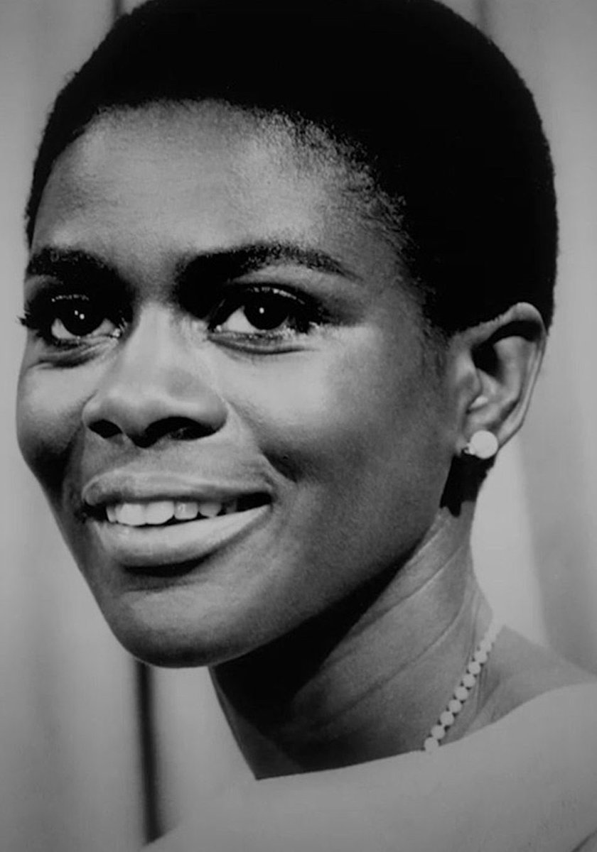 selinaursula's tweet photo. ⁣C I C E L Y ⠀
⠀
“I am not a quitter. I will fight until I drop. It’s just a matter of having some faith in the fact that as long as you are able to draw breath in the universe, you have a chance”⠀
⠀
Rest In Peace, Queen 👑 ❤🙏🏾 @IAmCicelyTyson https://t.co/PyJDdAK94D