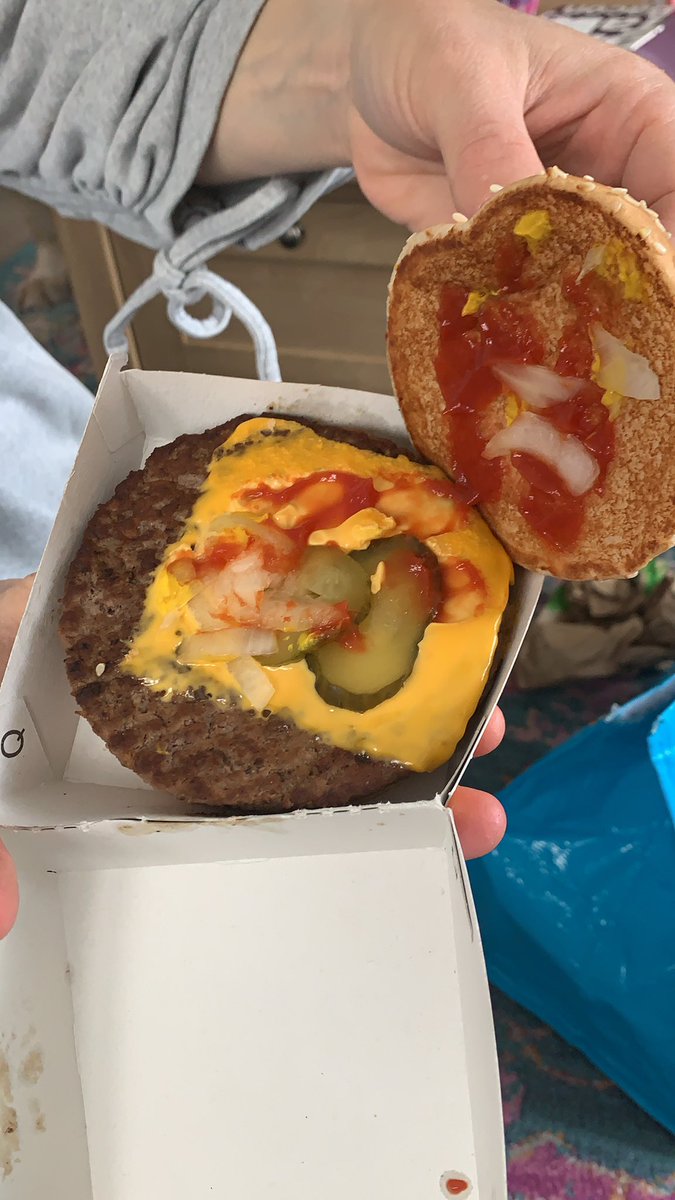 cmjshephard's tweet photo. @McDonaldsUK my wife has a severe allergy so this could have caused a real issue! https://t.co/niyUCDKaGx