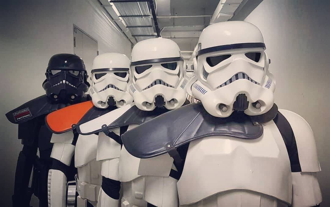 Here at the Spec Ops detachment,  we always have your back. 💥💥

TX29214 of #SingaporeGarrison always has his trooper buddys covered.

#SpecOps #SwiftSilentRelentless #ShadowTrooper 

📷 Zulhermie Rohani