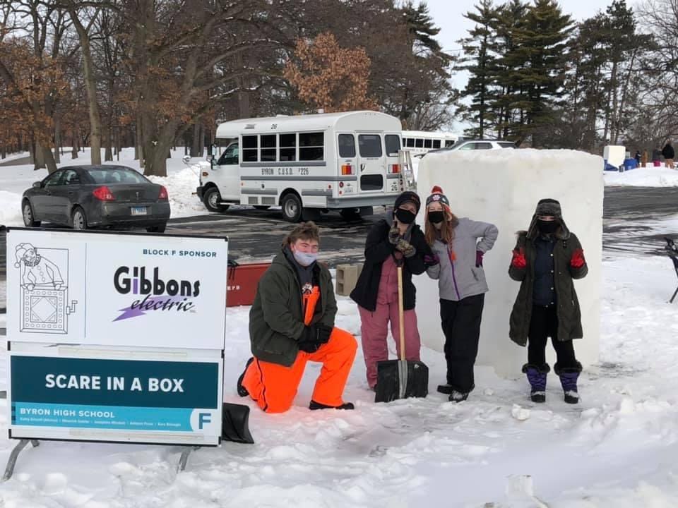 SroEmily's tweet photo. Good luck to our students at the Illinois Snow Sculpting Competition in Rockford!! #byrontigers #byronpride @byronhsad https://t.co/i8ArLjedyr